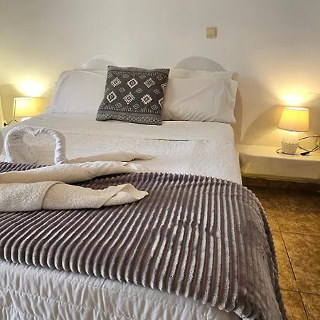 公寓 Pleasure Seaside 佩里萨