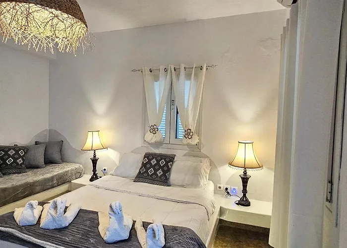 Pleasure Seaside Apartment